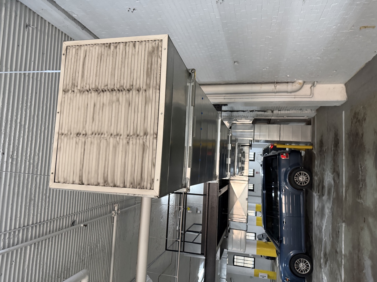 Garage 2 - Vents